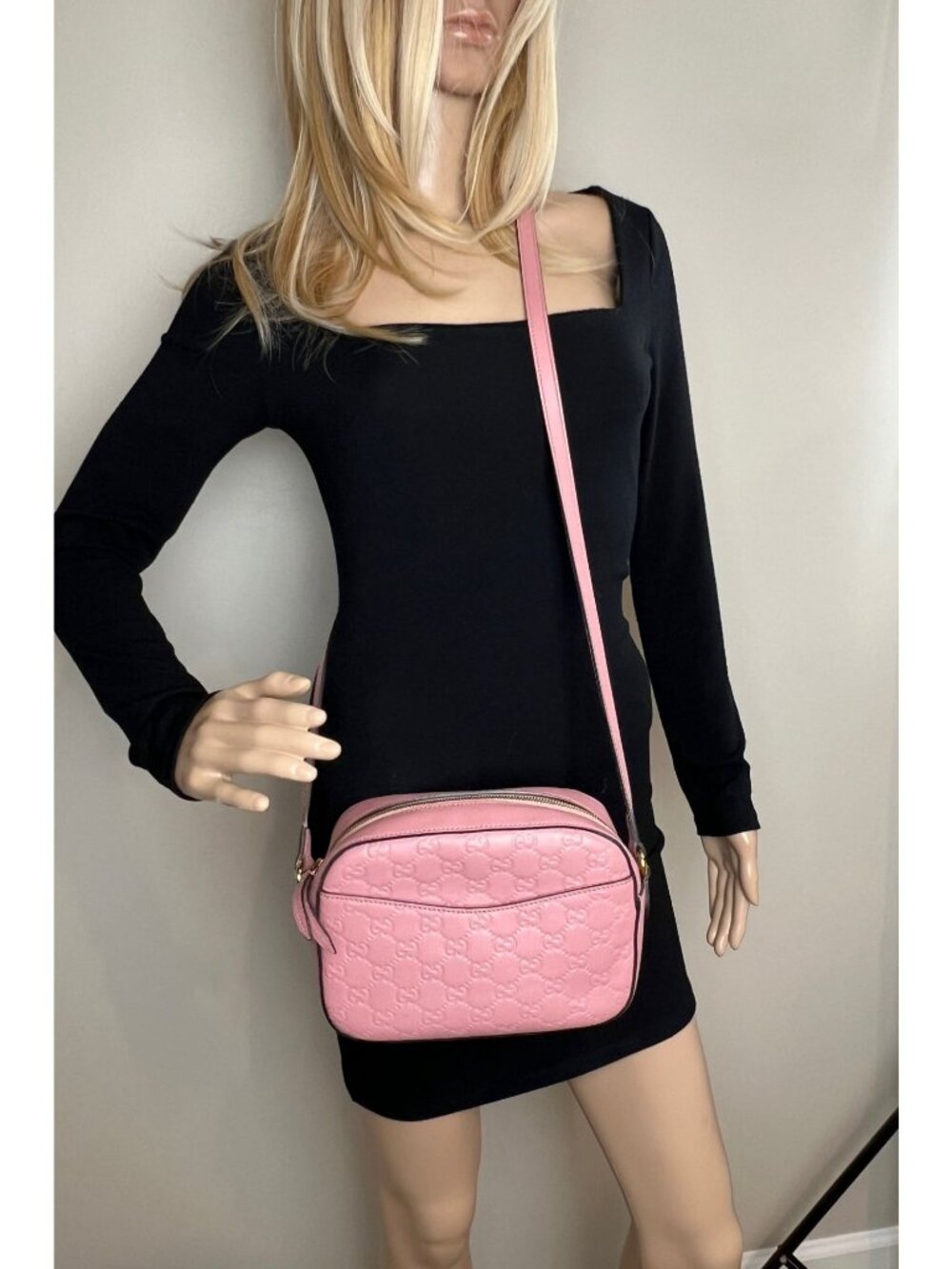 Gucci Guccissima Camera Pink Leather Crossbody Bag - Picture 14 of 15
